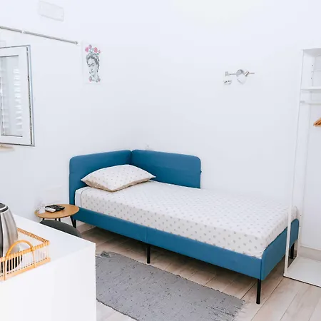 Maison d'hôtes Serious Job 2*