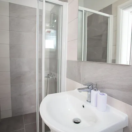 招待所 Serious Job 杜布罗夫尼克