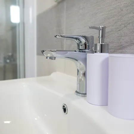 Serious Job 杜布罗夫尼克